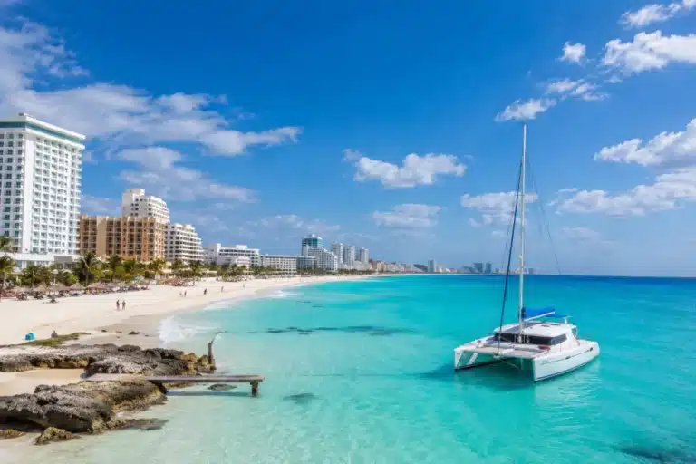 Itinerario de 5 y 7 días en Cancún con playa y excursiones